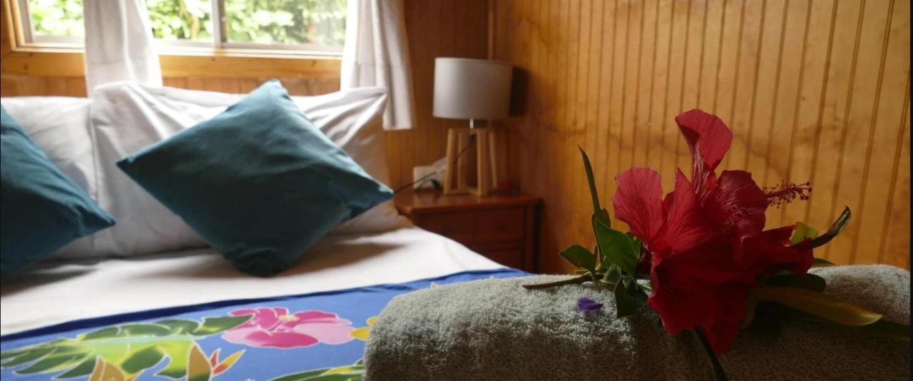 Tuava Lodge Hanga Roa Eksteriør bilde