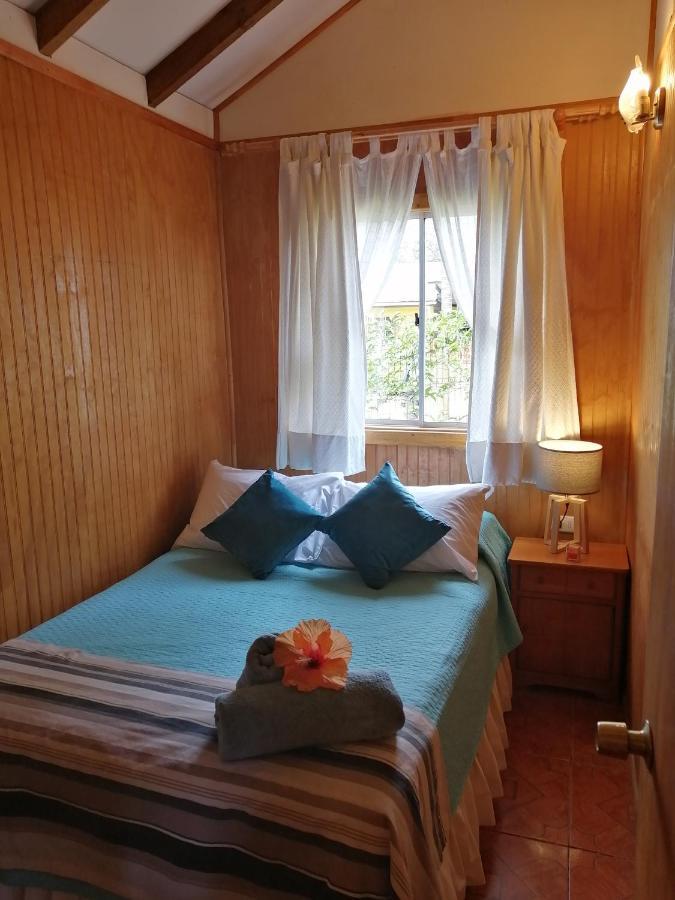 Tuava Lodge Hanga Roa Eksteriør bilde